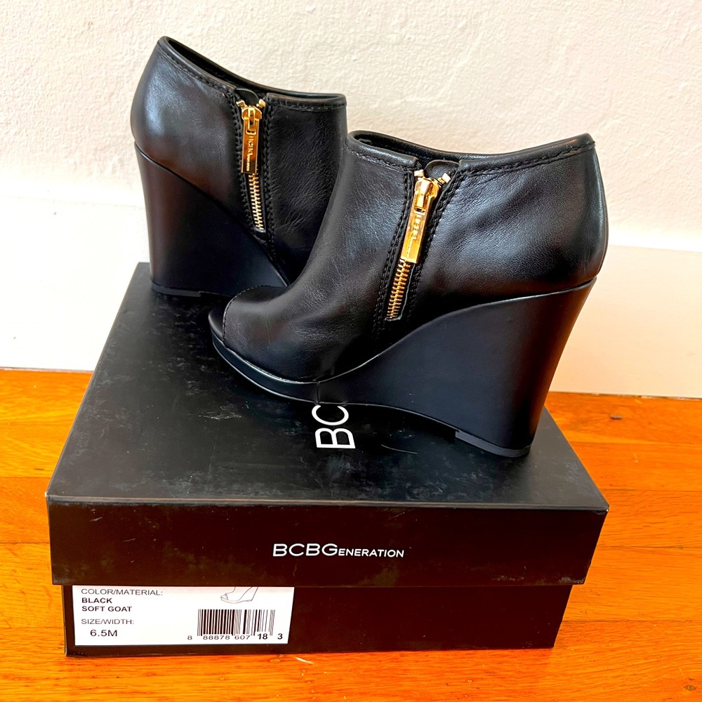 BCBGeneration Open-Toe Wedge Heels, Black with gold accent zipper BRAND NEW